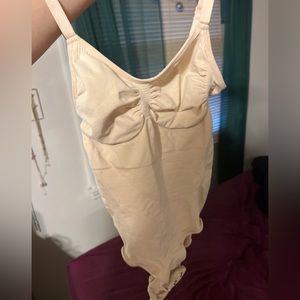 Skims bodysuit nude s/m
